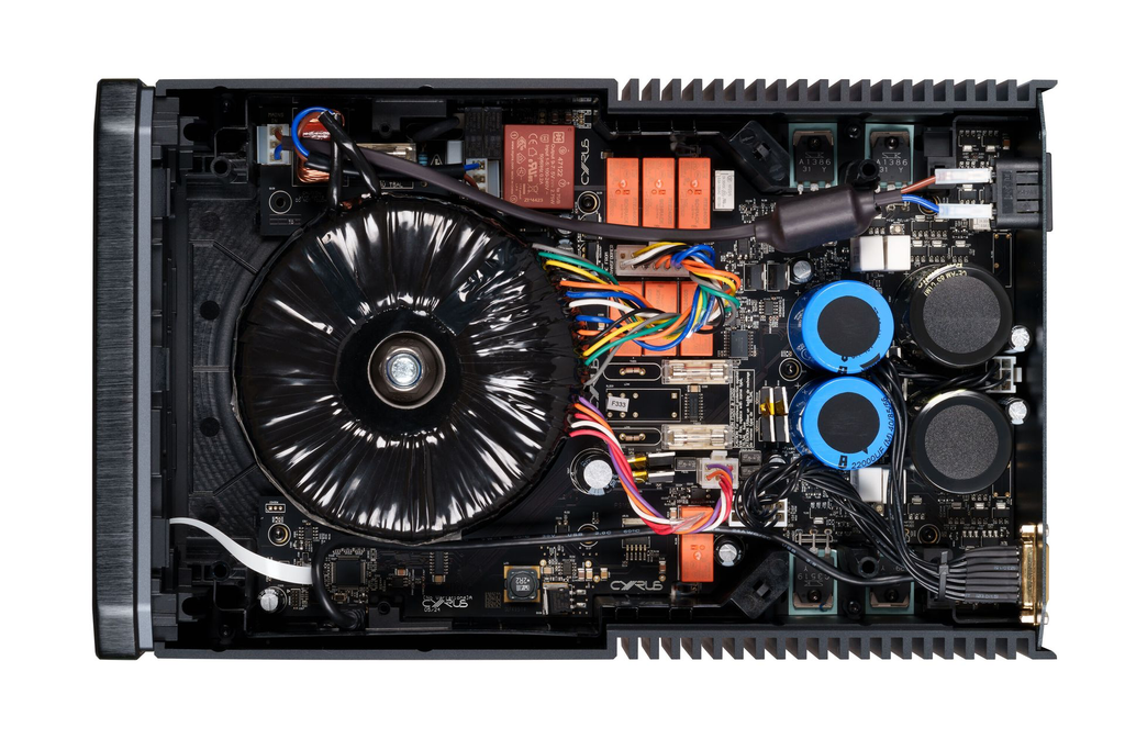 Cyrus 40 PSU Interior-large.webp