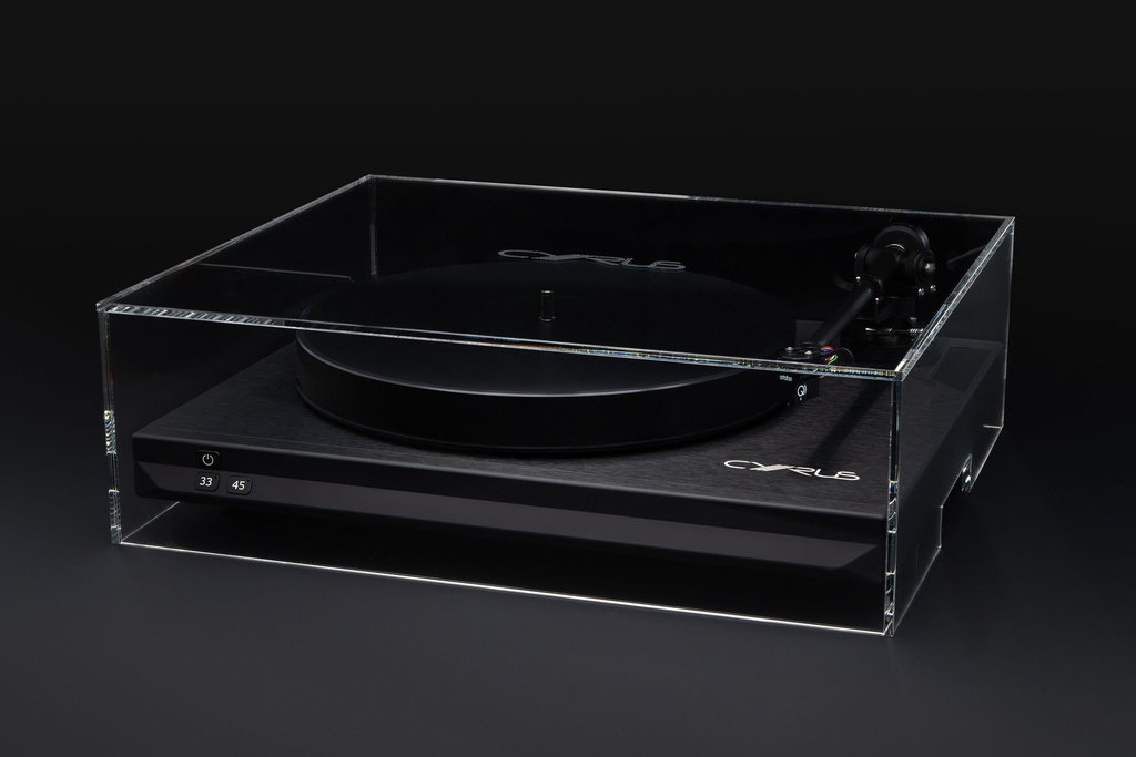 Cyrus_Turntable_013-large.webp